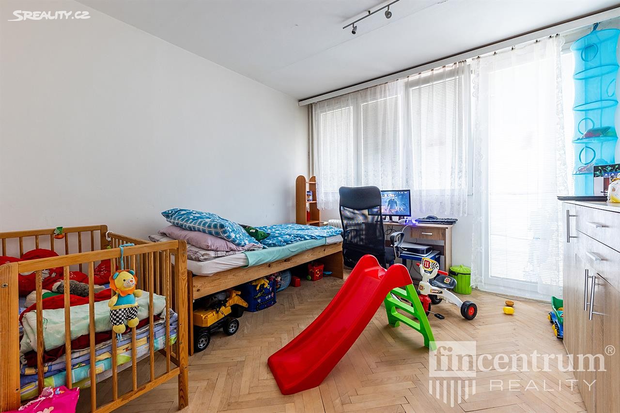 Prodej bytu 3+1 63 m², Pod Vrchem, Plzeň - Lobzy