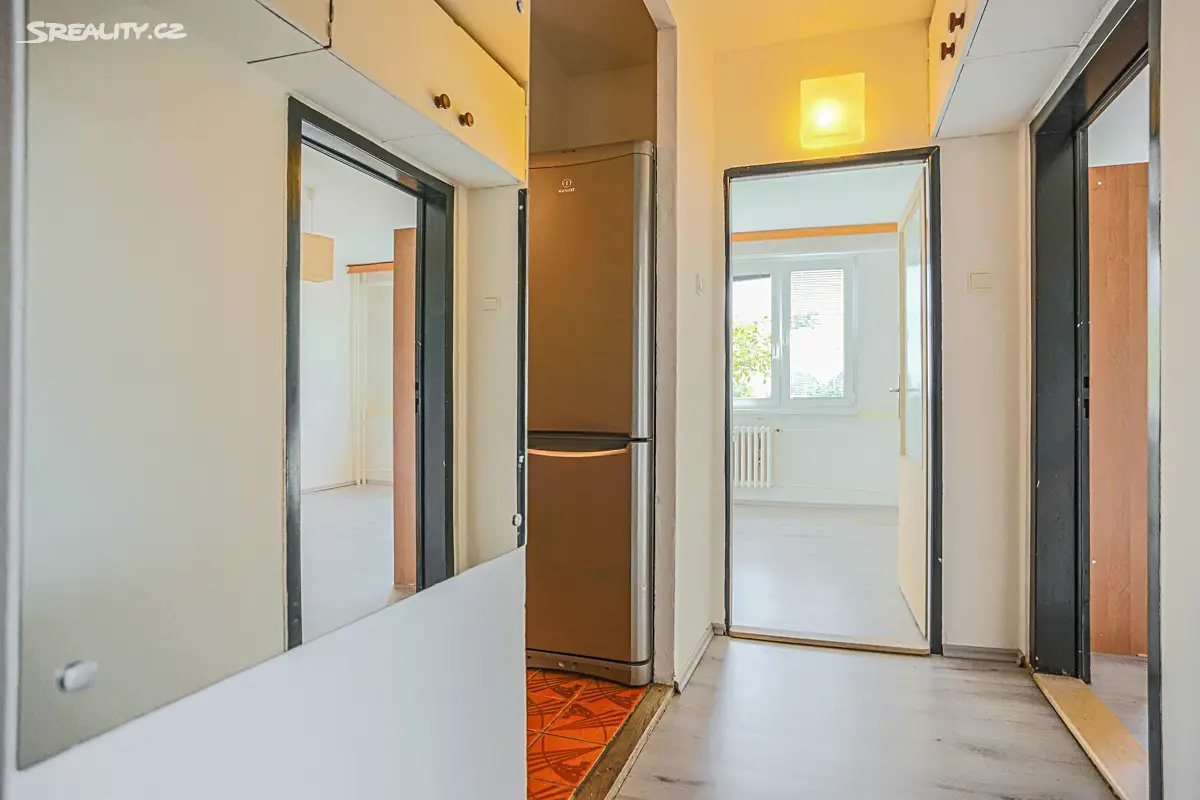 Prodej bytu 3+1 59 m², Hlavatého, Praha 4 - Háje