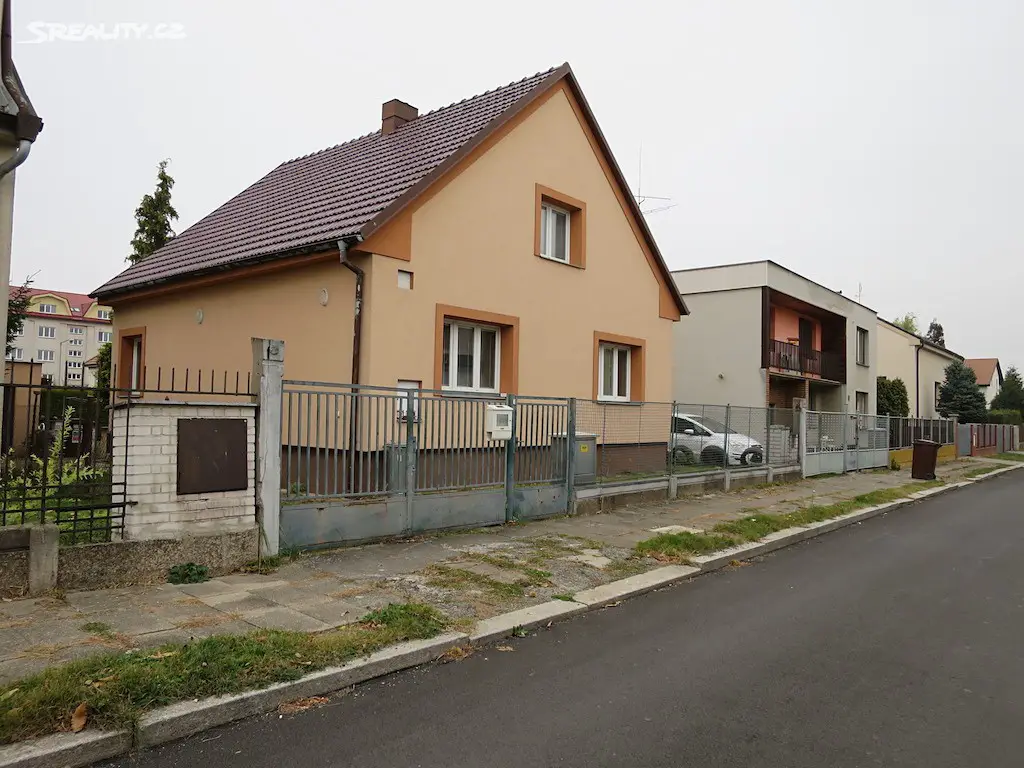 Prodej  rodinného domu 110 m², pozemek 491 m², B. Smetany, Čelákovice