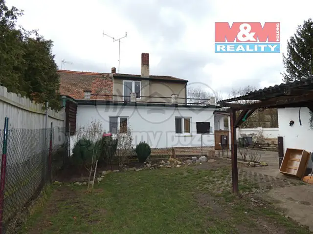 Prodej  rodinného domu 685 m², pozemek 685 m², Hřivice - Touchovice, okres Louny