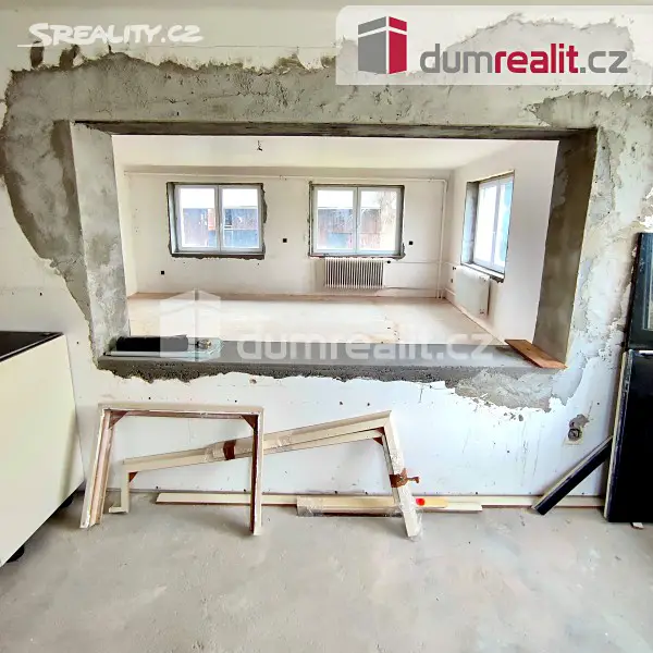 Prodej  rodinného domu 290 m², pozemek 3 546 m², Markvartice, okres Děčín