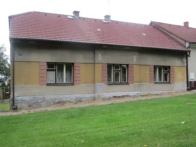 Prodej  rodinného domu 130 m², pozemek 327 m², Nechanice, okres Hradec Králové