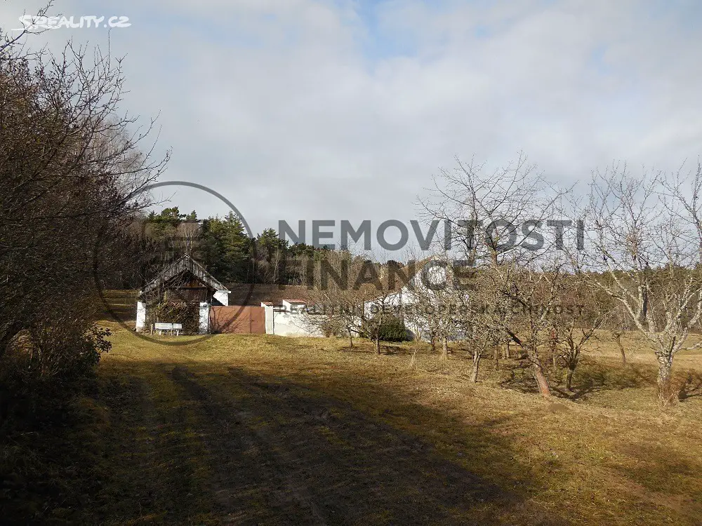 Prodej  rodinného domu 486 m², pozemek 15 248 m², Vrábče - Slavče, okres České Budějovice