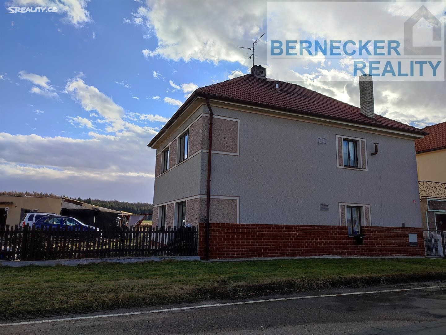 Prodej  vícegeneračního domu 150 m², pozemek 839 m², Radíkovice, okres Hradec Králové