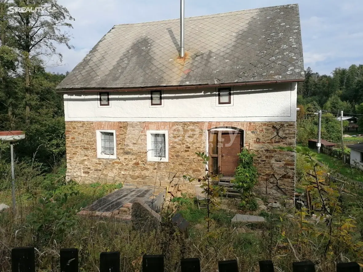 Prodej  zemědělské usedlosti 240 m², pozemek 664 m², Černíny - Bahno, okres Kutná Hora