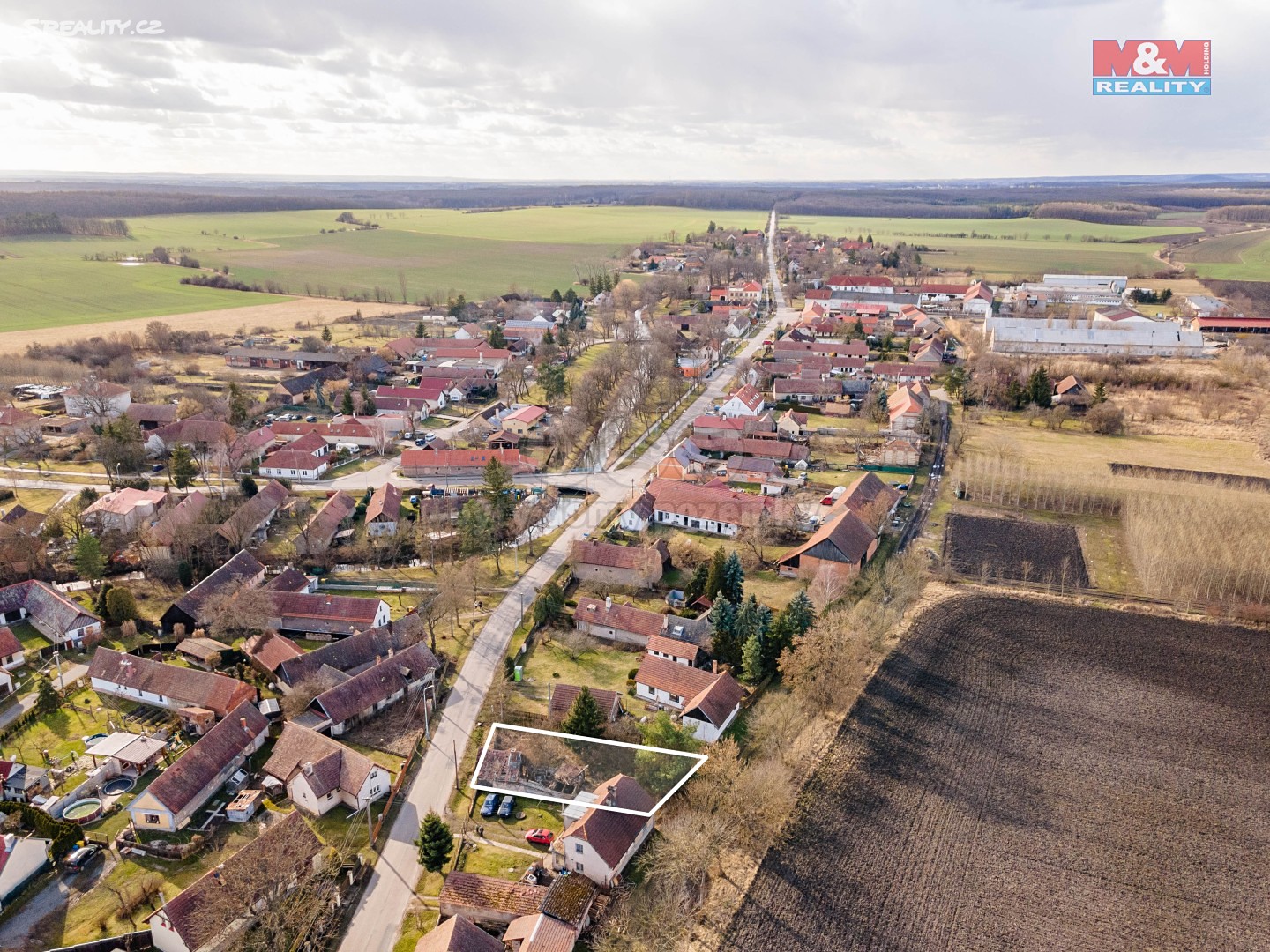 Prodej  stavebního pozemku 382 m², Záhornice, okres Nymburk
