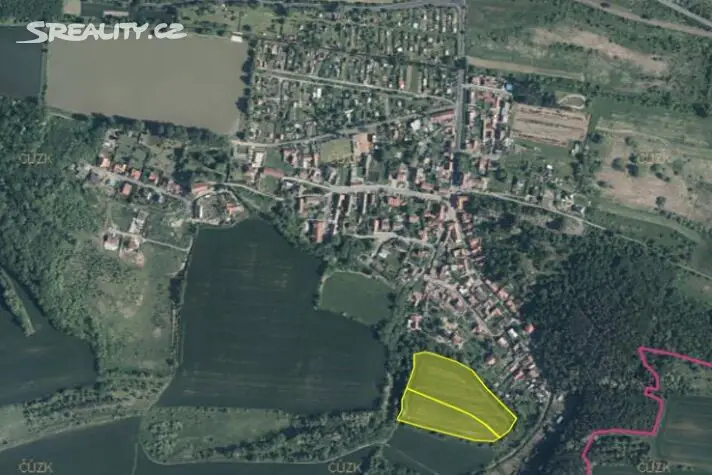 Prodej  pozemku 17 973 m², Kralupy nad Vltavou - Zeměchy, okres Mělník