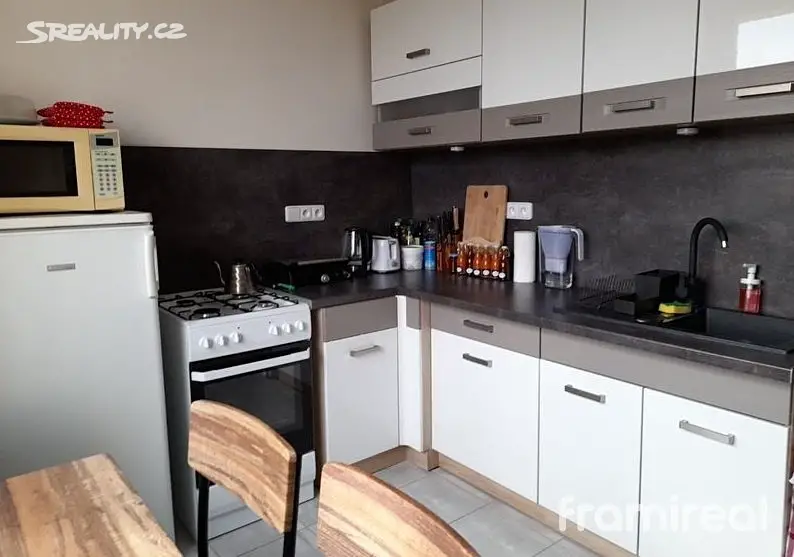 Pronájem bytu 1+1 32 m², Brno - Komárov, okres Brno-město