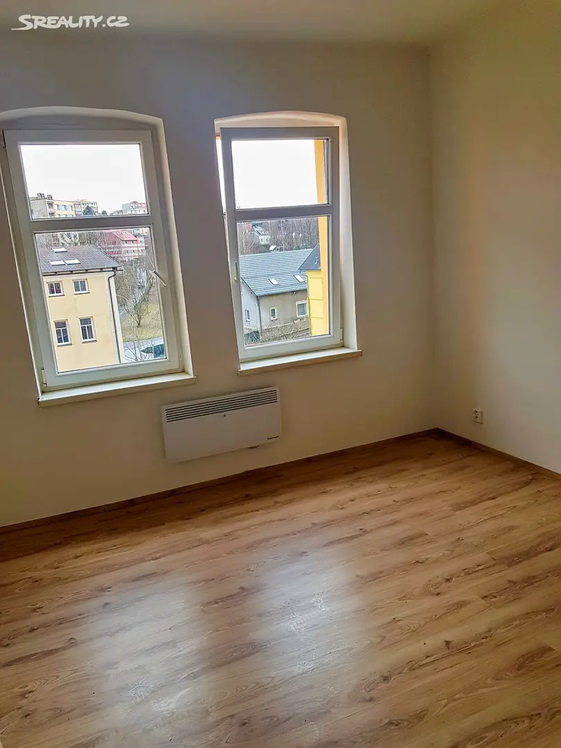 Pronájem bytu 1+kk 20 m², Šlikova, Liberec - Liberec VII-Horní Růžodol
