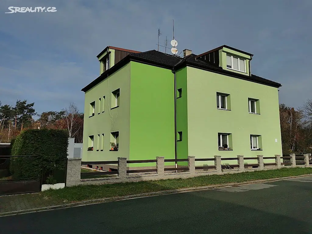 Pronájem bytu 1+kk 35 m², Pardubice - Doubravice, okres Pardubice