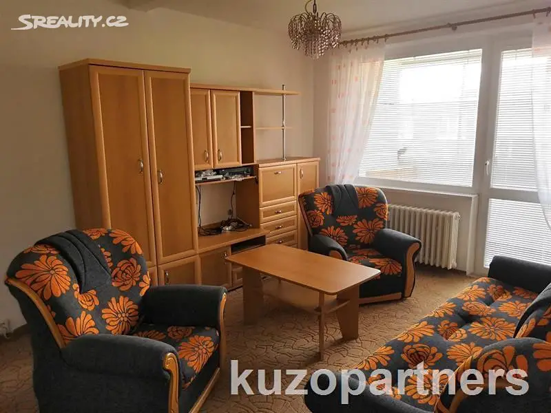 Pronájem bytu 2+1 61 m², Partyzánská, Chomutov