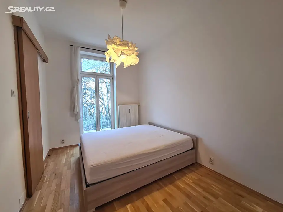 Pronájem bytu 2+1 55 m², Cimburkova, Praha 3 - Žižkov