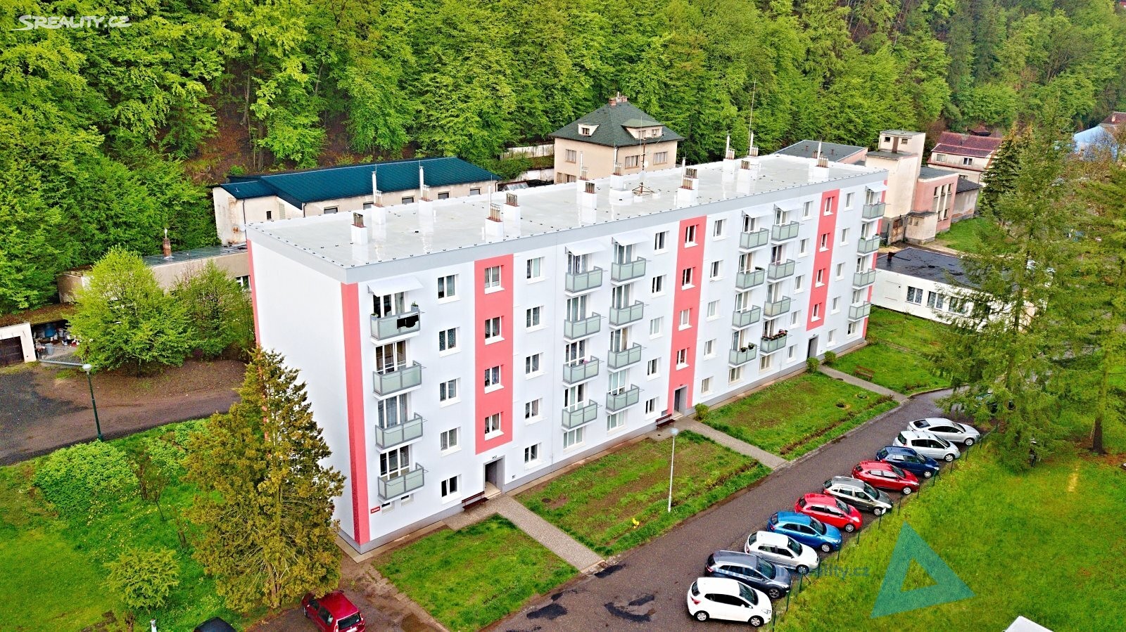 Pronájem bytu 2+1 56 m², Bezručova, Úpice