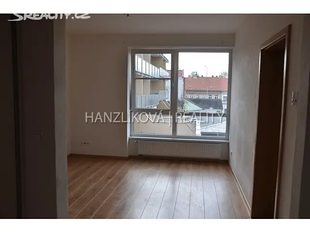 Pronájem bytu 2+kk 40 m², České Budějovice - České Budějovice 3, okres České Budějovice