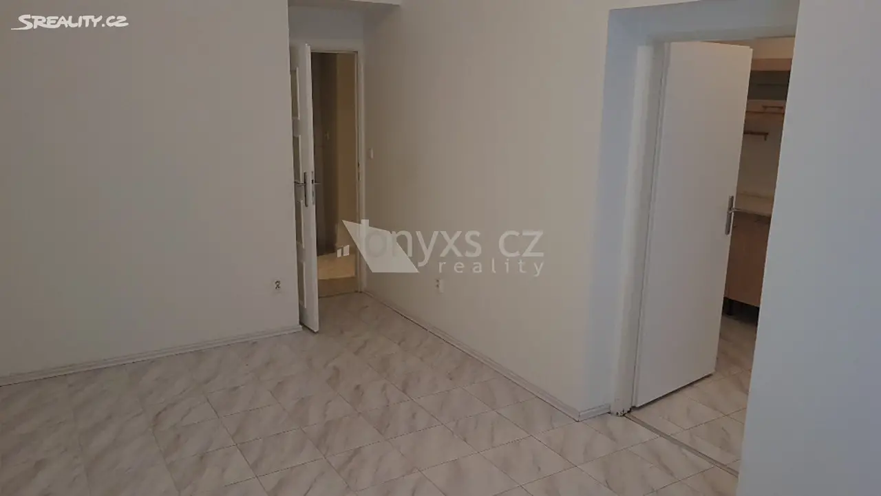 Pronájem bytu 2+kk 36 m², Na Březince, Praha 5 - Smíchov