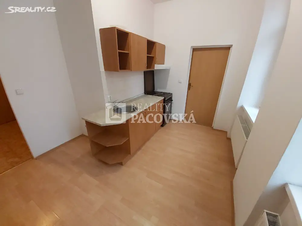 Pronájem bytu 2+kk 45 m², Karla Čapka, Teplice