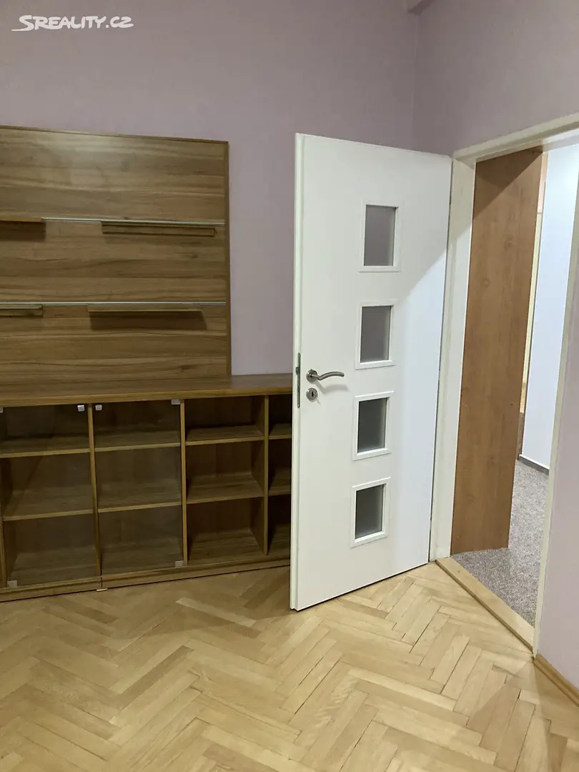 Pronájem bytu 3+1 76 m², Benešovo náměstí, Pardubice - Zelené Předměstí