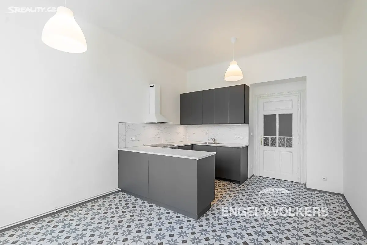 Pronájem bytu 4+1 120 m², Finská, Praha 10 - Vršovice