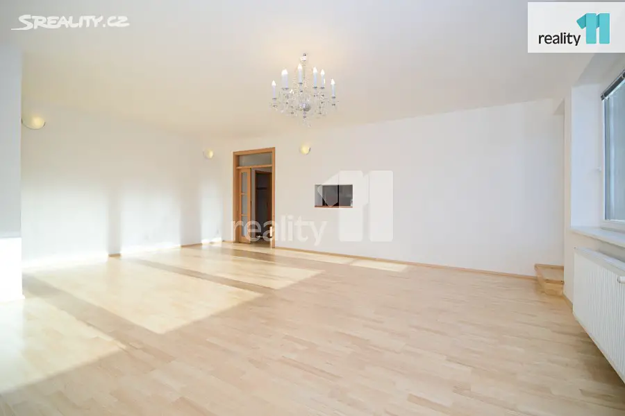 Pronájem bytu 4+kk 142 m², Za mlýnem, Praha 4 - Braník