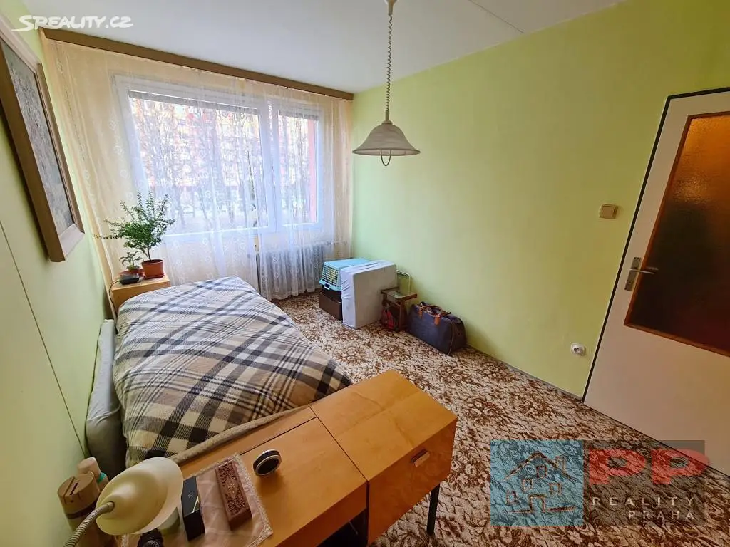 Prodej bytu 3+1 69 m², Famfulíkova, Praha 8 - Kobylisy