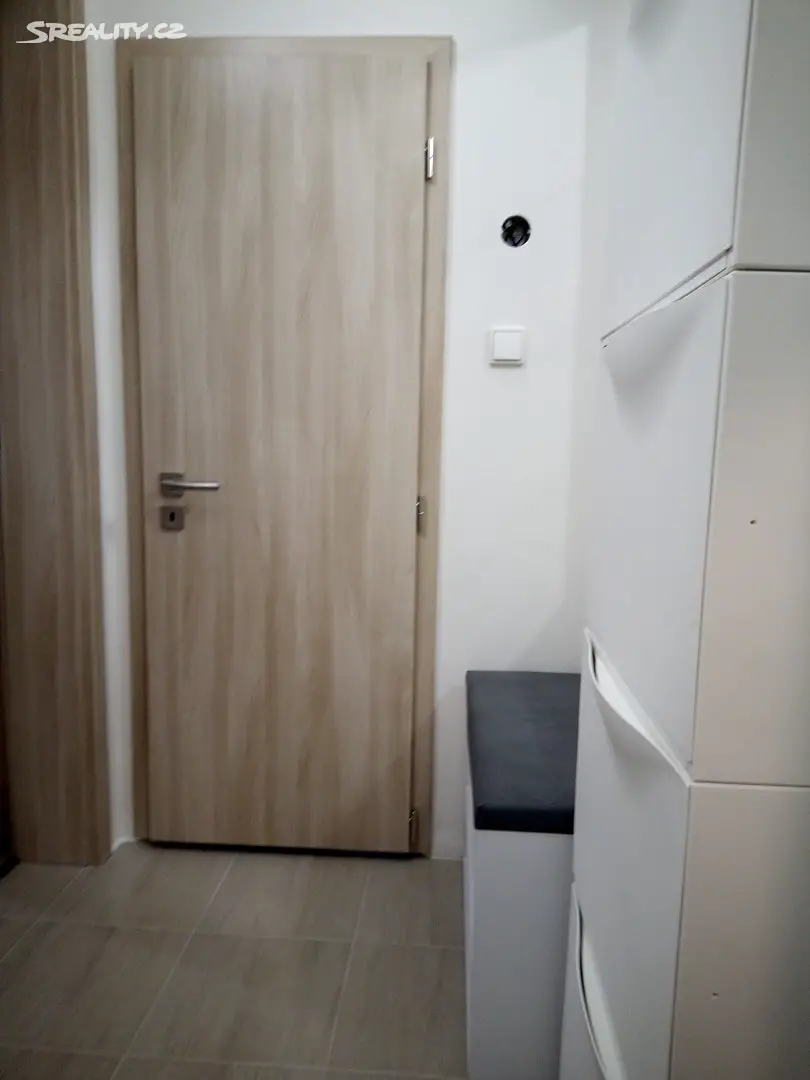 Pronájem bytu 2+1 62 m², 1. máje, Moravské Budějovice