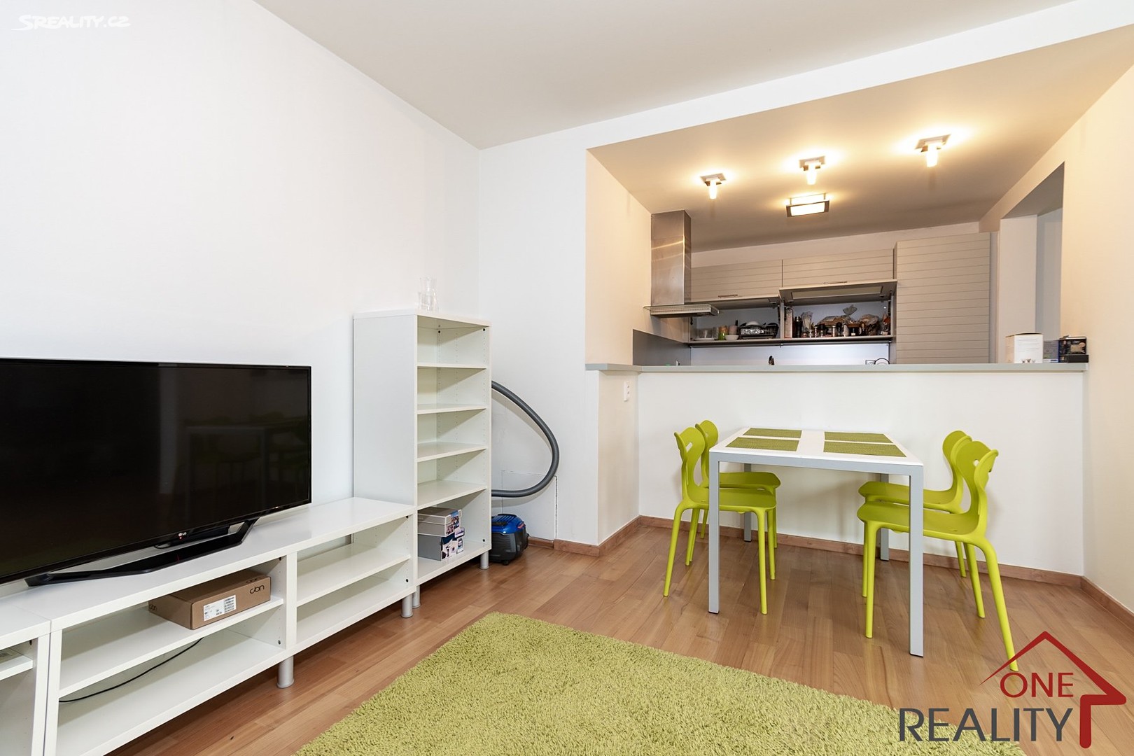 Pronájem bytu 2+kk 55 m², Jeremenkova, Praha 4 - Podolí