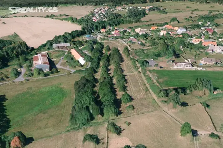 Prodej  pozemku 3 950 m², Drahlín, okres Příbram