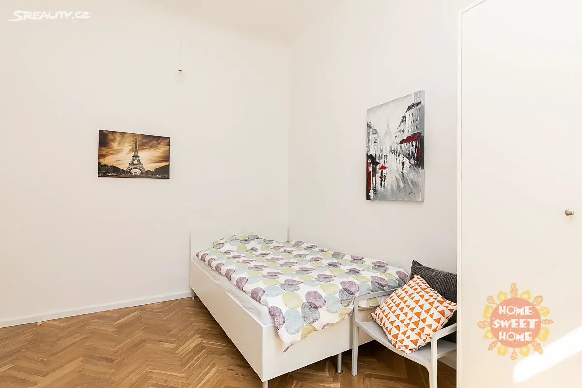 Pronájem bytu 1+kk 15 m², náměstí Kinských, Praha 5 - Malá Strana