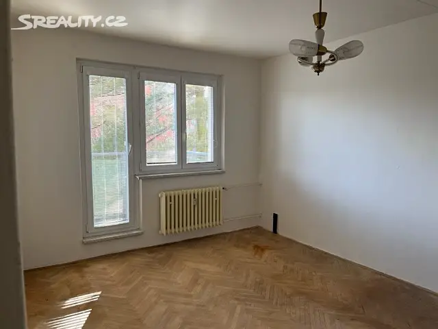 Prodej bytu 2+1 55 m², náměstí SNP, Brno - Černá Pole