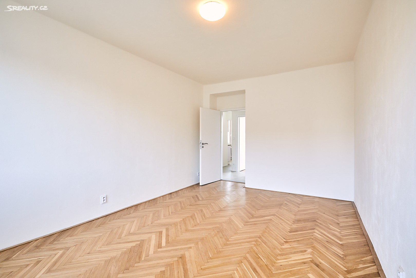 Prodej bytu 3+1 70 m², Zvonková, Praha - Záběhlice