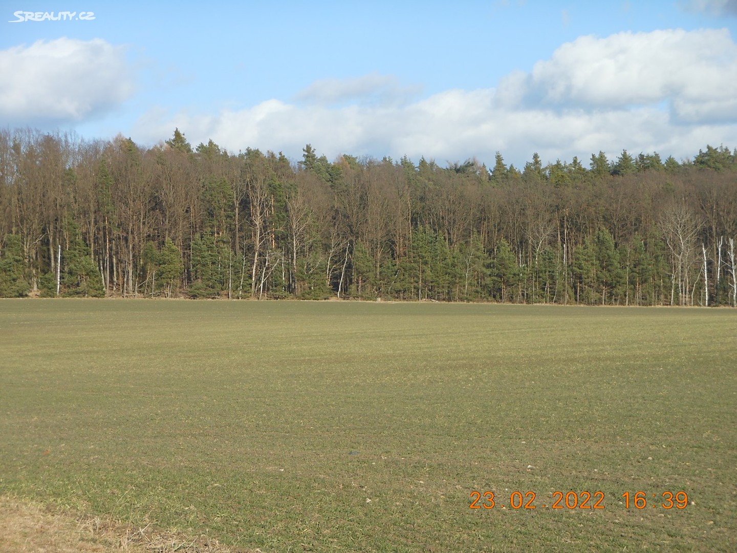 Prodej  stavebního pozemku 2 000 m², Jaroslav, okres Pardubice