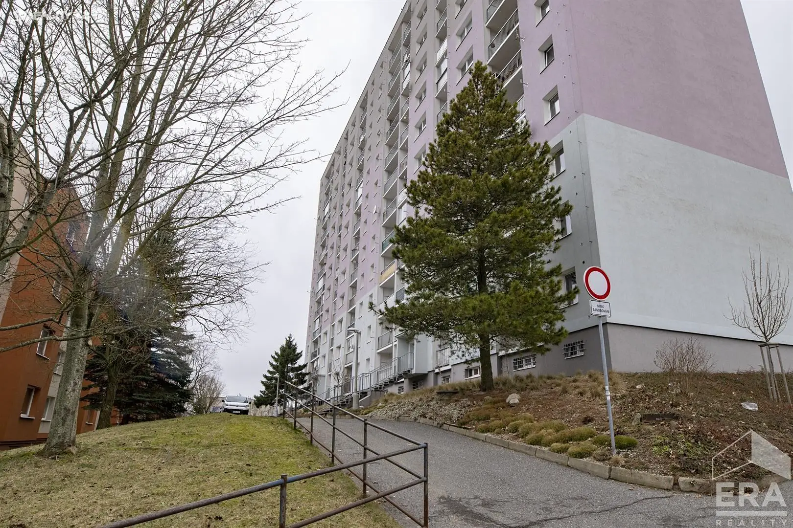 Pronájem bytu 2+kk 45 m², Olbrachtova, Liberec - Liberec XV-Starý Harcov