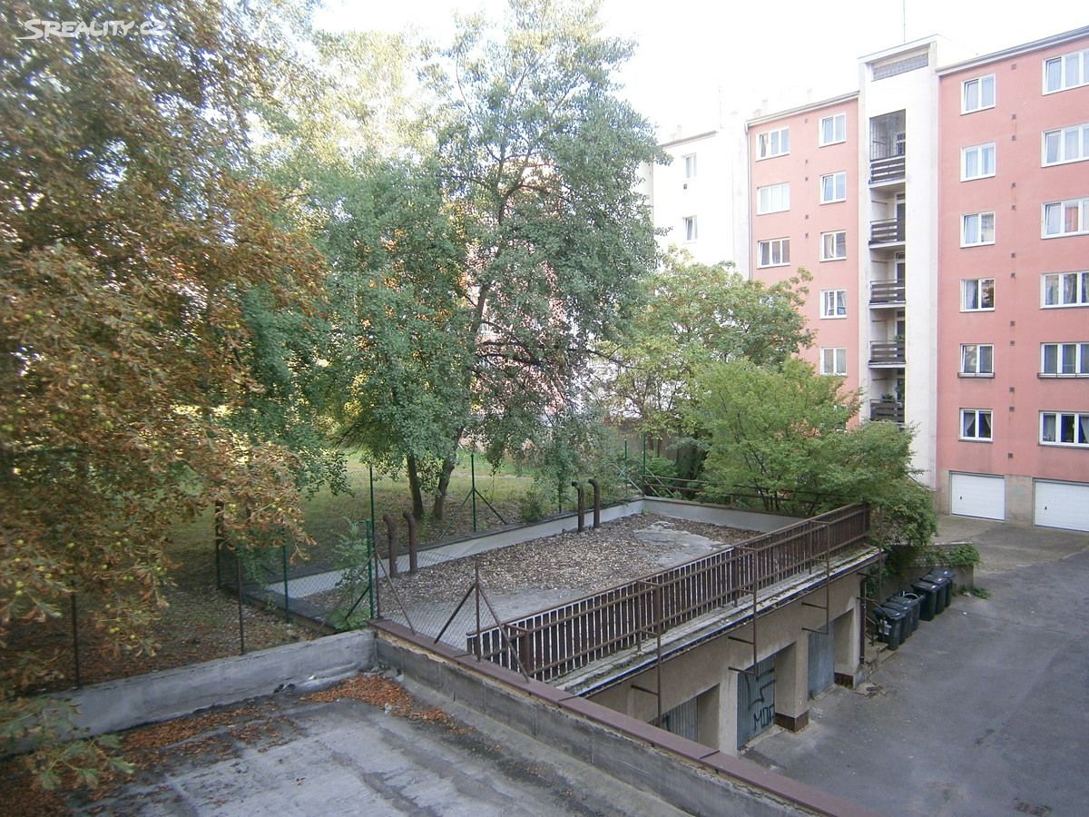 Pronájem bytu 3+1 65 m², Věšínova, Praha 10 - Strašnice