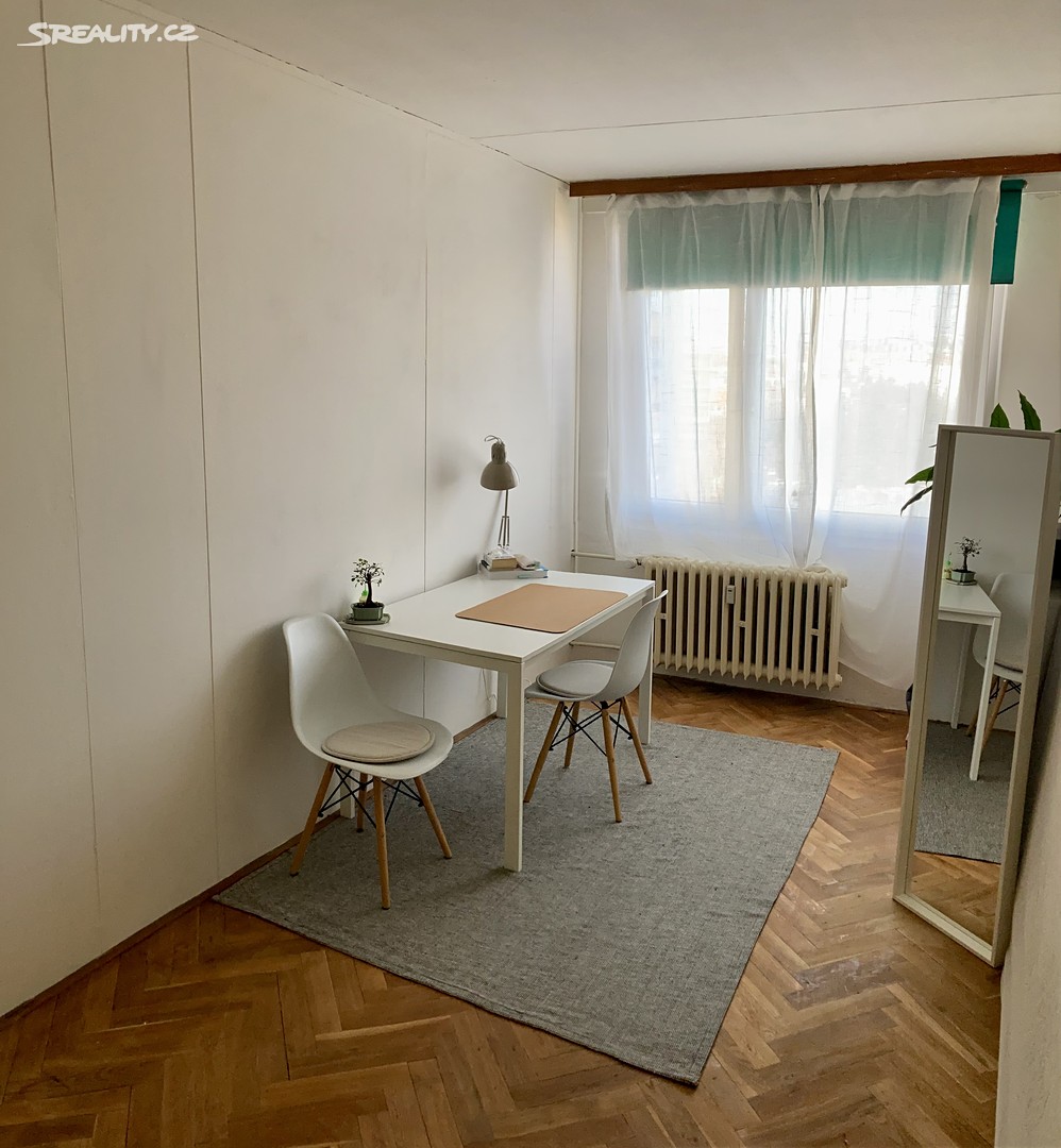 Prodej bytu 3+1 66 m², Průběžná, Praha 10 - Strašnice