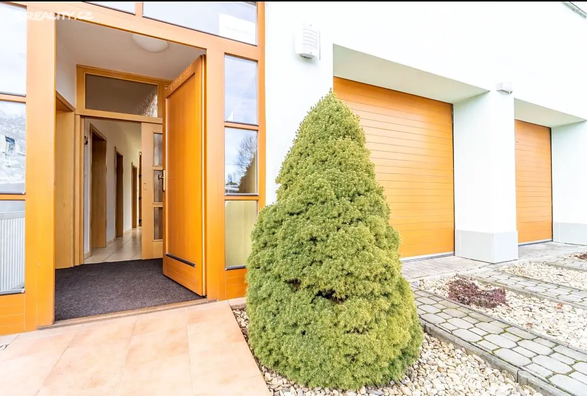 Prodej  rodinného domu 302 m², pozemek 559 m², Brno - Jundrov, okres Brno-město