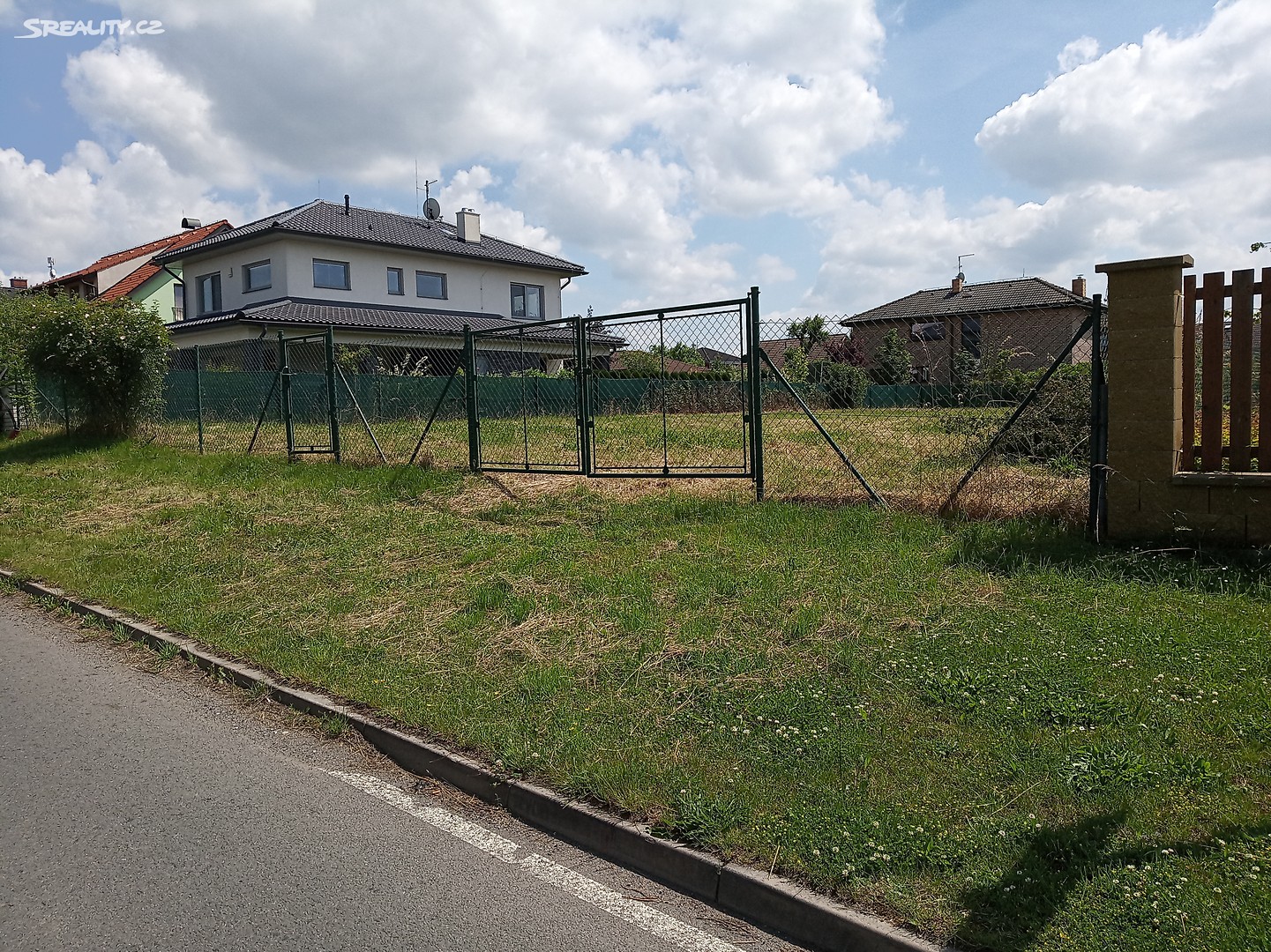 Prodej  stavebního pozemku 1 014 m², K Sibřině, Květnice