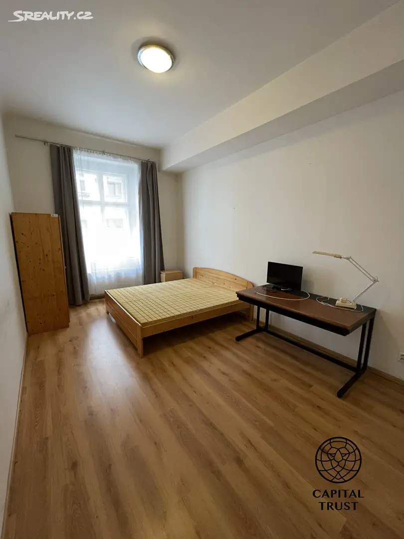 Pronájem bytu 1+1 38 m², Cimburkova, Praha 3 - Žižkov