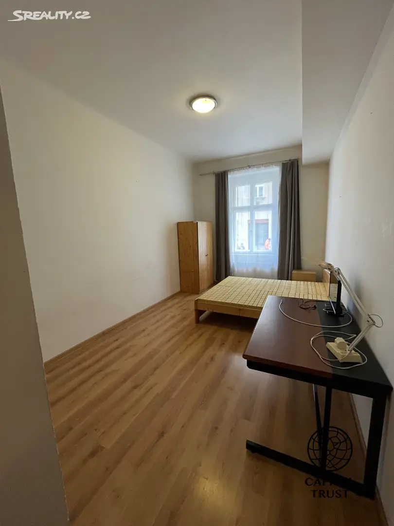 Pronájem bytu 1+1 38 m², Cimburkova, Praha 3 - Žižkov