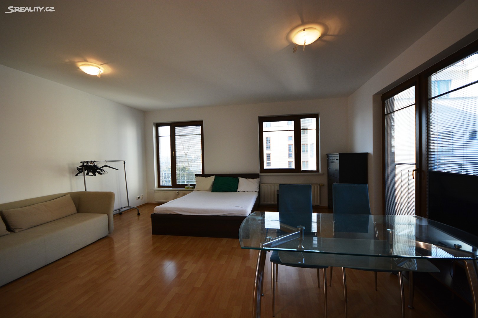 Pronájem bytu 1+kk 46 m², Nad Rokoskou, Praha 8 - Libeň