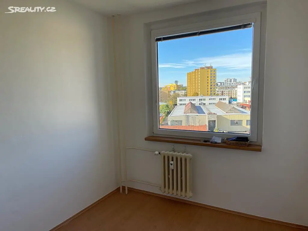 Pronájem bytu 4+1 80 m² (Loft), Květinková, Praha 3 - Žižkov