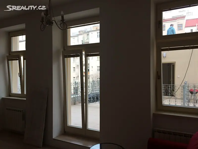 Pronájem bytu 1+kk 27 m², Korunovační, Praha - Bubeneč