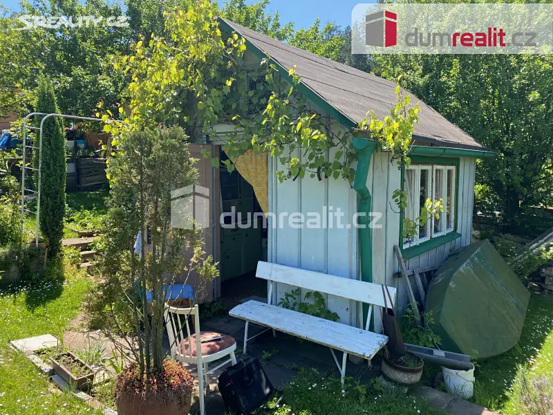 Prodej  zahrady 395 m², Mořičovská, Ostrov