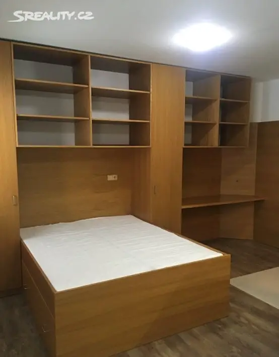 Pronájem bytu 1+kk 25 m², Náchodská, Praha 9 - Horní Počernice