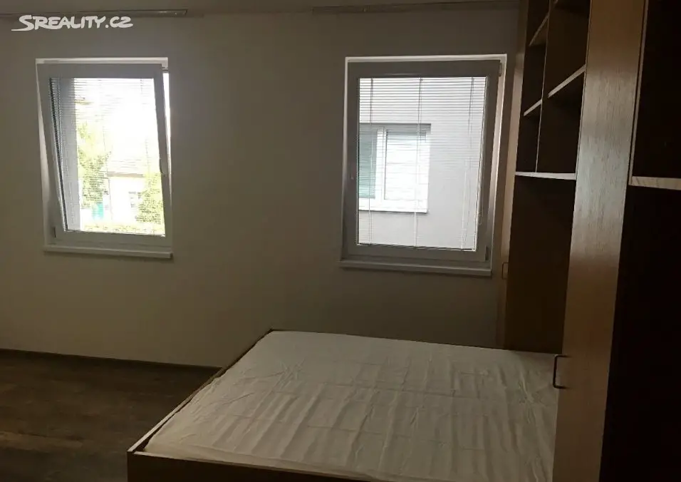 Pronájem bytu 1+kk 25 m², Náchodská, Praha 9 - Horní Počernice