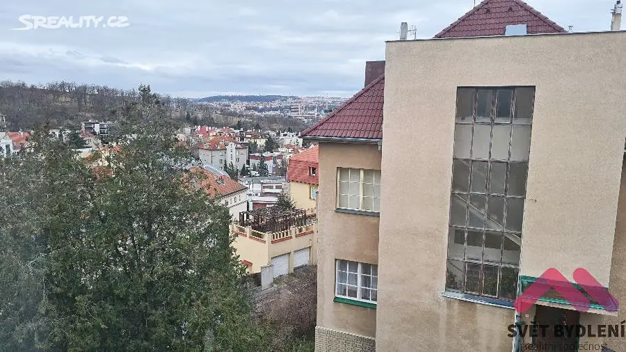 Pronájem bytu 1+kk 18 m², Nad Rokoskou, Praha 8 - Libeň