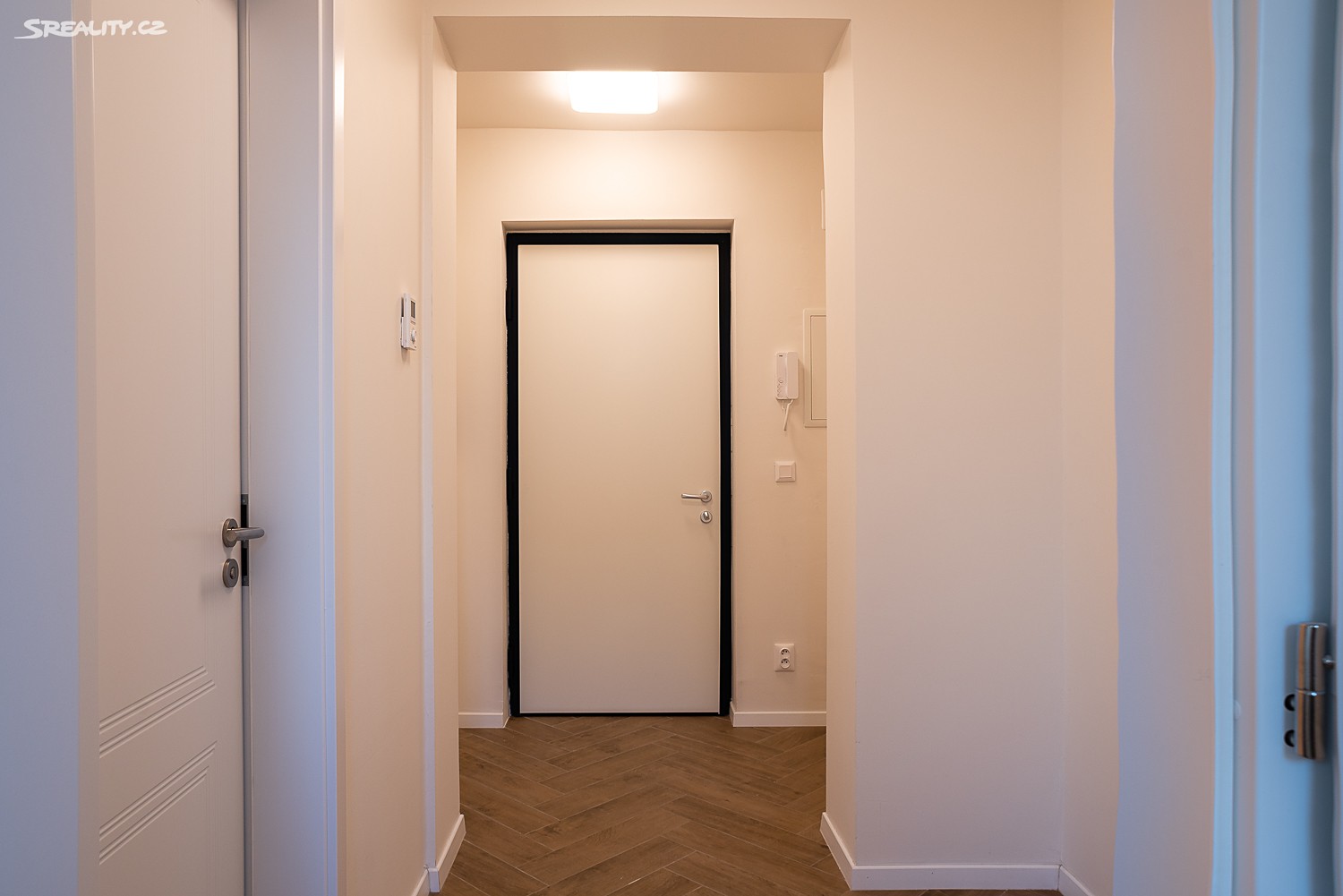 Pronájem bytu 1+kk 27 m², Lublaňská, Praha 2 - Vinohrady