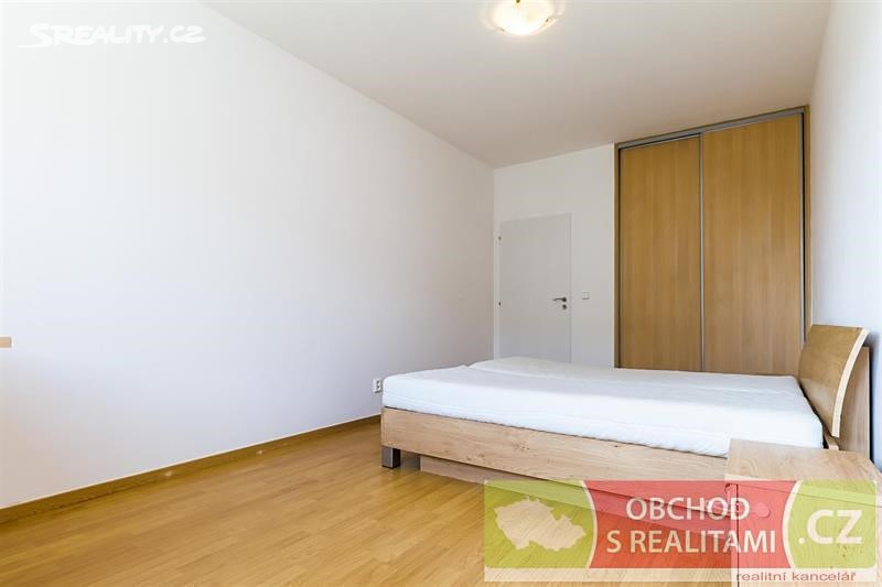 Pronájem bytu 2+kk 58 m², Novobohdalecká, Praha 10 - Michle