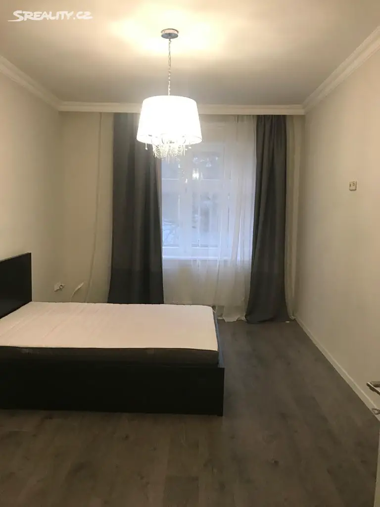 Prodej bytu 3+1 86 m², Škroupova, Karlovy Vary