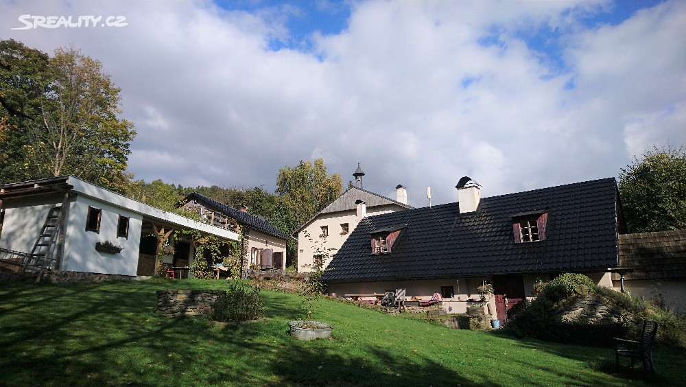 Prodej  chalupy 180 m², pozemek 2 500 m², Kašperské Hory - Dolní Dvorce, okres Klatovy