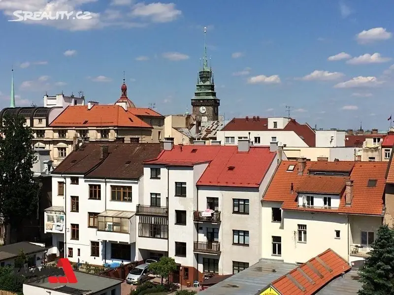 Pronájem bytu 3+kk 90 m² (Podkrovní), Za Pasáží, Pardubice - Zelené Předměstí